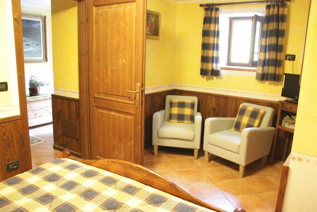 Chambres D'Hotes Les Fleurs Pila  Cameră foto