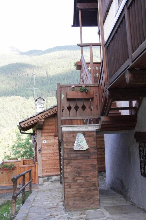 Chambres D'Hotes Les Fleurs Pila  Exterior foto