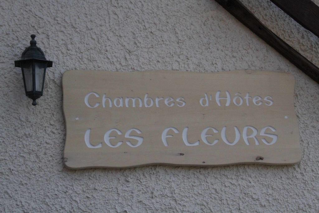 Chambres D'Hotes Les Fleurs Pila  Exterior foto